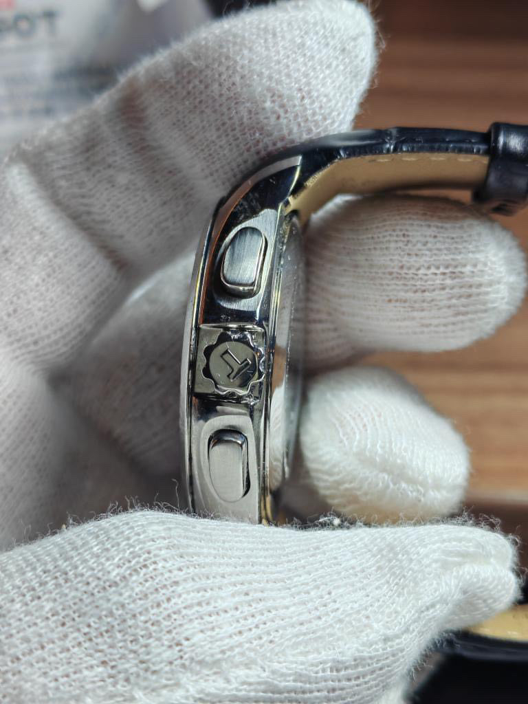 TISSOT COUTURIER CHRONOGRAPH T035.617.16.051.00